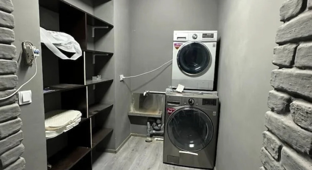 Economy Doppel Zimmer 2 Schlafzimmer mit Balkon und mit Stadtblick Dubai Hostel