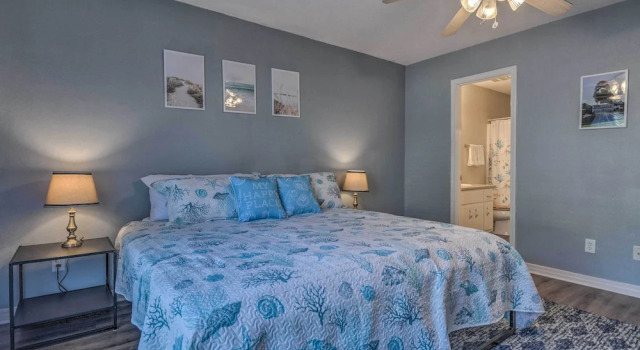 Home 10 Mi to Downtown Pensacola: Pets Welcome!, Rezerwuj Hotel Ferry Pass Stany Zjednoczone