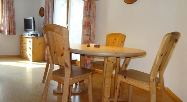Crusch 32, Book Hotel Samedan 