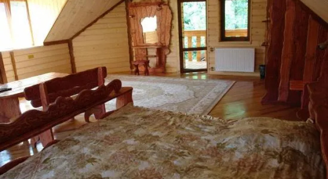 Bilochka, Book Hotel Lisarnya Transcarpathia