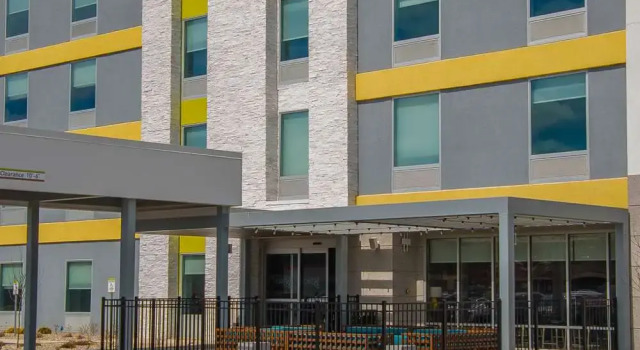 Home2 Suites by Hilton Logansport, Book Hotel Hoteller i Logansport med parkering, Parkering