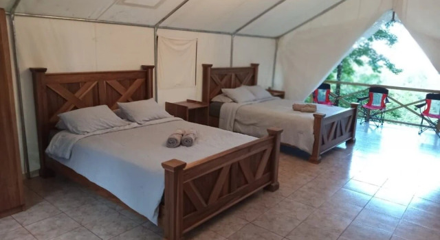 Volcano Tenorio Glamping Ranch - 3 Tents, Buchen Sie Campingplatz Camping & Glamping in Alajuela, Campingplatz