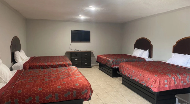Четырёхместный номер Economy PASCAGOULA EXTENDED STAY