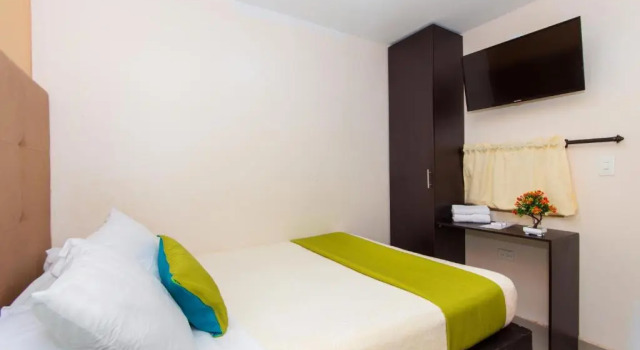 Двухместный номер Standard Hotel Azuan Suites By Geh Suites