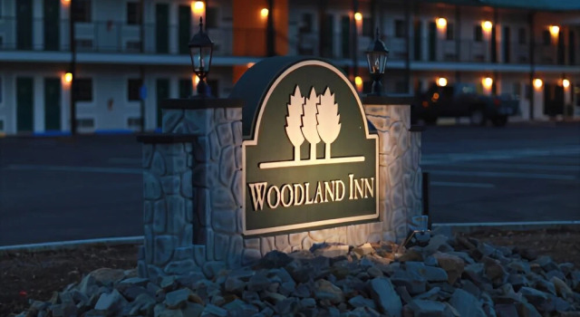 Woodland Inn, Buchen Sie Hotel Coushatta Louisiana