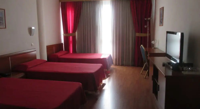 Трёхместный номер Standard Hotel Avenida de Canarias
