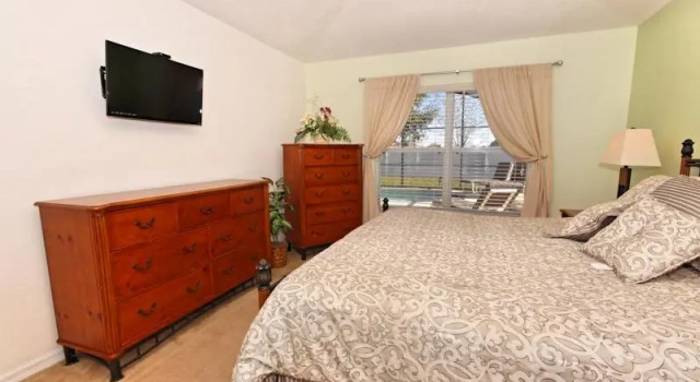 Hotel 1112 Solana Circle 4 Bedrooms, 3 Bathrooms