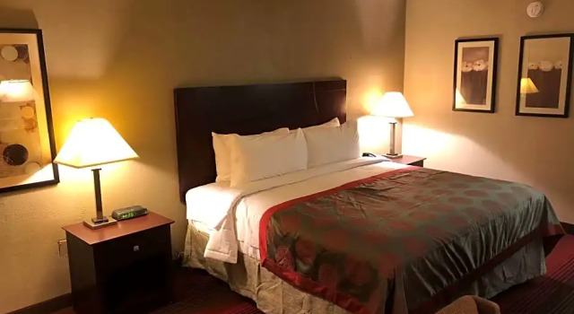 Люкс Michigan City Inn