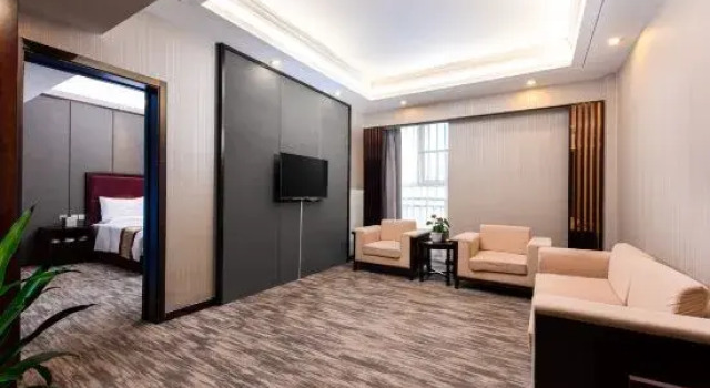 Люкс Executive LI DUN HUA JU HOTEL (Huanggang Spreading Love Lake Park)
