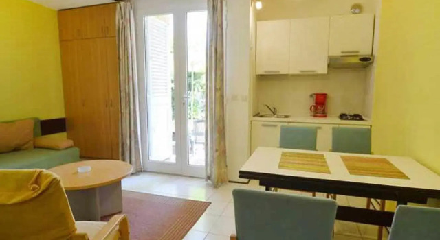 Vladimir - One Bedroom No.3