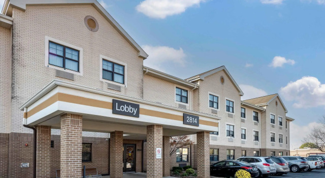 Extended Stay America - Rochester - North, Varaa Hotelli Hotellit Minnesota pysäköinnillä, Pysäköinti