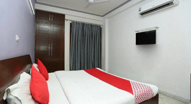 FabHotel Kumar Residency 46, Забронировать Отель Нойда штат Уттар-Прадеш