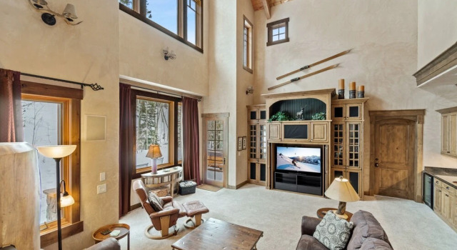 Keystone Gulch 8 Bedroom Home by Redawning