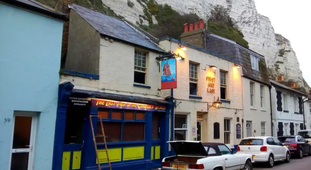 Dover Adventure Backpackers