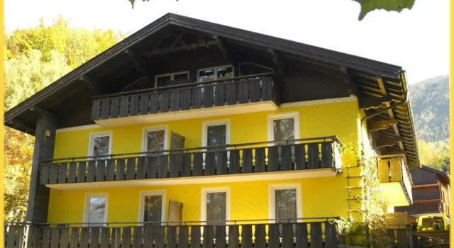 Ferienwohnungen Landhaus Gerum, Rezerwuj Dom wakacyjny Hotele w Salzburg z parkingiem, Parking