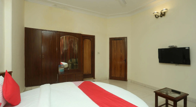OYO 18273 Hotel Basera, Rezervovat Hotel Kankhal Uttarakhand