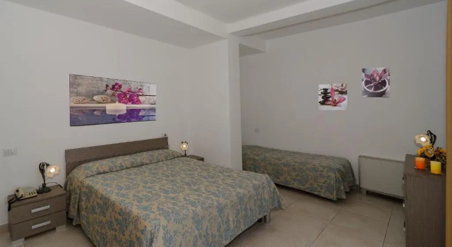 Четырёхместный номер Standard Hotel Paris