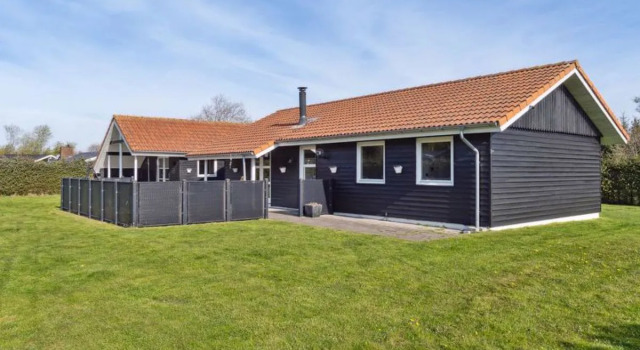 "Elise" - 1.4km from the sea in NE Jutland, Rezervovat Hotel Hals 
