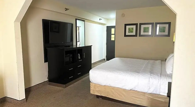 Люкс OYO Hotel Rome West GA