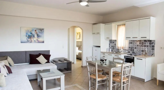 Апартаменты Dina Apartments