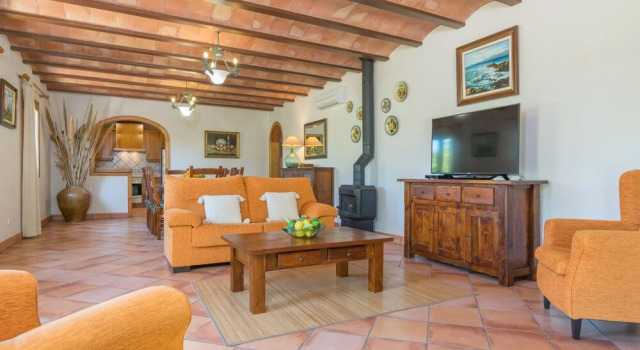 Can Mostatxet, Book Vacation Home Villas in Santa Margalida, Villa