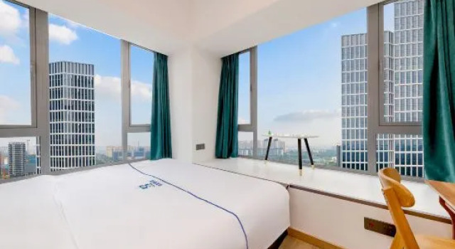 Люкс Deluxe Muning morning hotel (Tianfu Yixinhu Metro Station)
