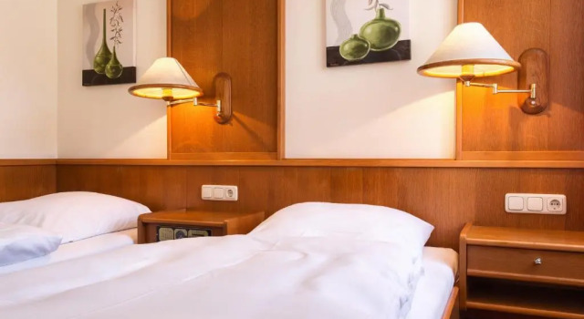Standart çift kişilik oda Hotel Sixt