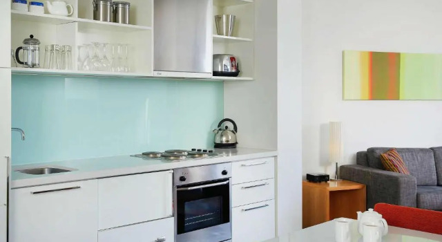 Люкс Standard East Perth Suites Hotel