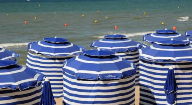 La Plage IV, Забронировать Отель Кабур 