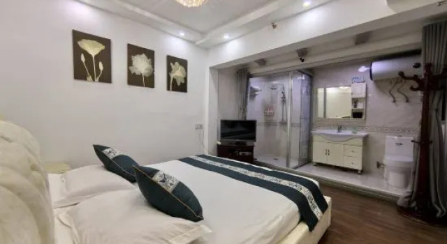 Номер Standard с балконом и с видом на внутренний двор Xitang Zunwen Hall Boutique Hotel