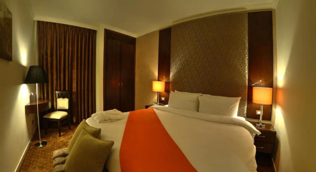 Люкс Meneur Hotel