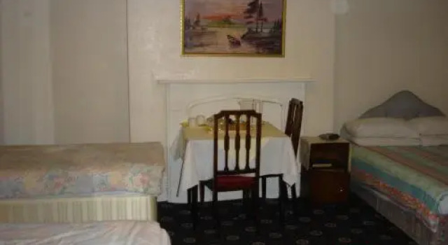 Четырёхместный номер Premium Victoria Park Hotel