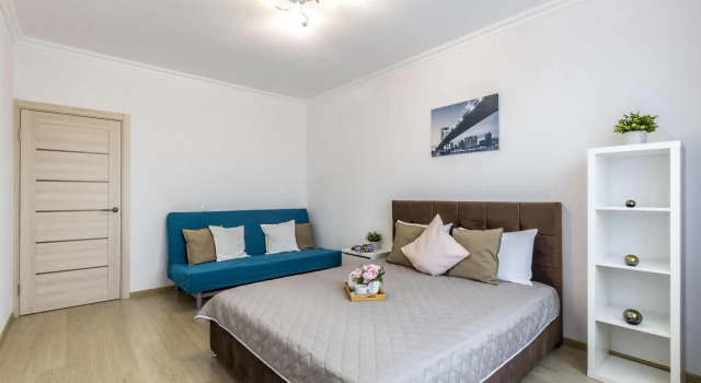 Good House (Гуд Хаус) на улице Азина 25, Забронировать Апартаменты/квартира Отели Городского округа Екатеринбурга - Северный управленческий округ с парковкой, Парковка