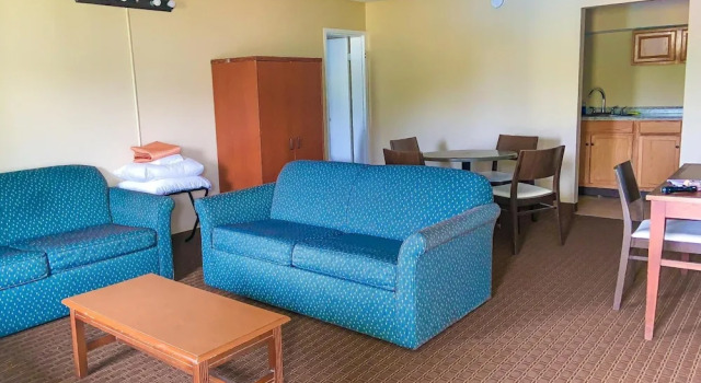 Люкс Standard Red Carpet Inn Kinston