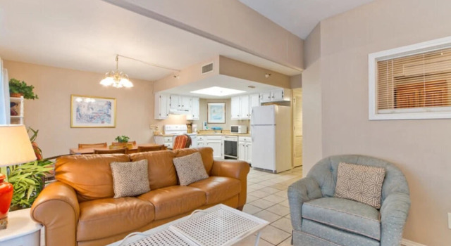 Inverness Condominium 500, Buchen Sie Ferienwohnung Hotels in Padre Island mit Pool, Schwimmbad