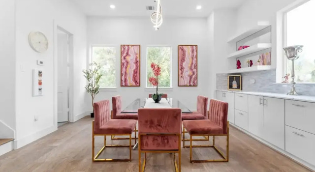 Downtown Houston 3BR Bachelorette Escape