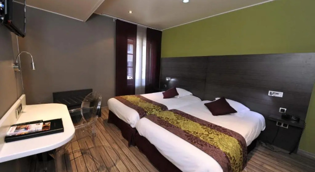 Двухместный номер Superior LOGIS Hôtel de Bourgogne - Mâcon