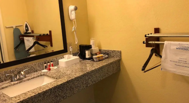 Номер Standard Days Inn by Wyndham Natchez