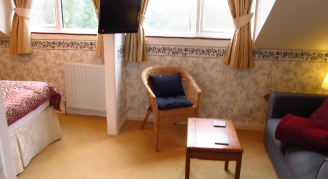Broadlands Guest House