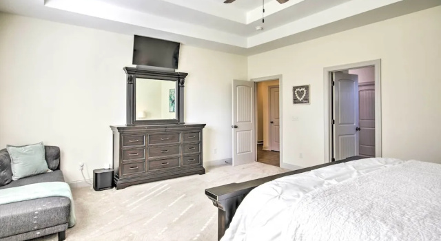 Коттедж с 3 комнатами North Augusta Getaway w/ Large Deck & Yard