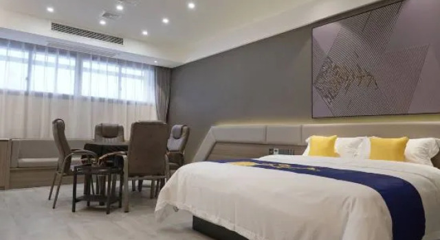 Люкс 7Days Inn Hotel (Chongqing Liangping South Station)