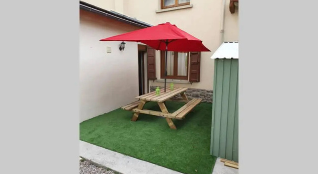 Коттедж Bonita casa. Gran jardín. Con wifi.