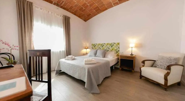Номер Deluxe Newly renovated room w Pool & BikeParking