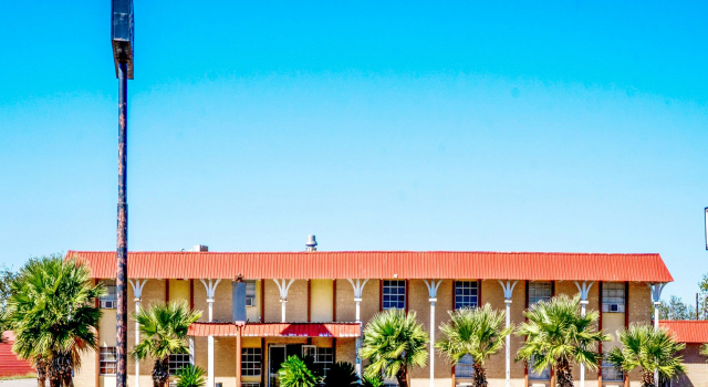 Woodfield Inn and Suites, Reserva ahora Hotel Yoakum Texas