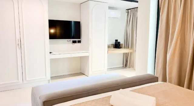 Siar Rooms, Rezerwuj Hotel Hotele w Durres County z parkingiem, Parking