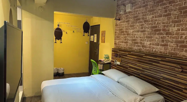 Четырёхместный номер Business R10 Eco Hotel