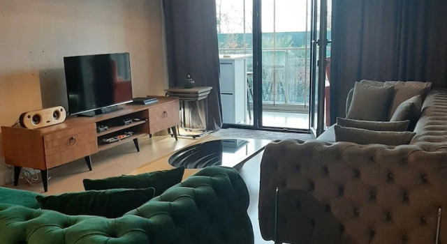 Suryapi Vitrin Sitesi, Varaa Huoneisto Hotellit Marmara-alue pysäköinnillä, Pysäköinti