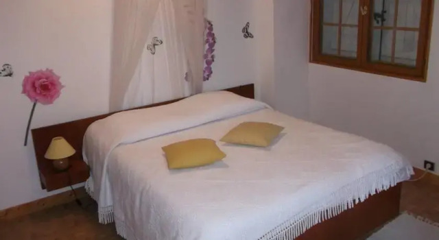 Gite Le Grillon, Book Apartment  