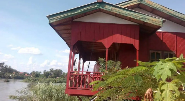 Khampheang Guesthouse, Rezervovat Hotel Hotely v Pakse s parkováním, Parkování