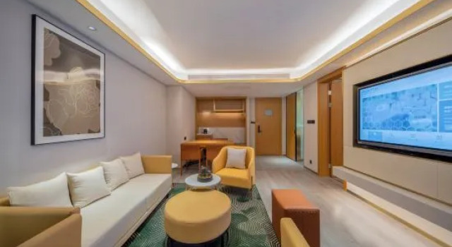 Люкс Deluxe Liyi Hotel (Wuhan Optics Valley Technology Convention and Exhibition Center)